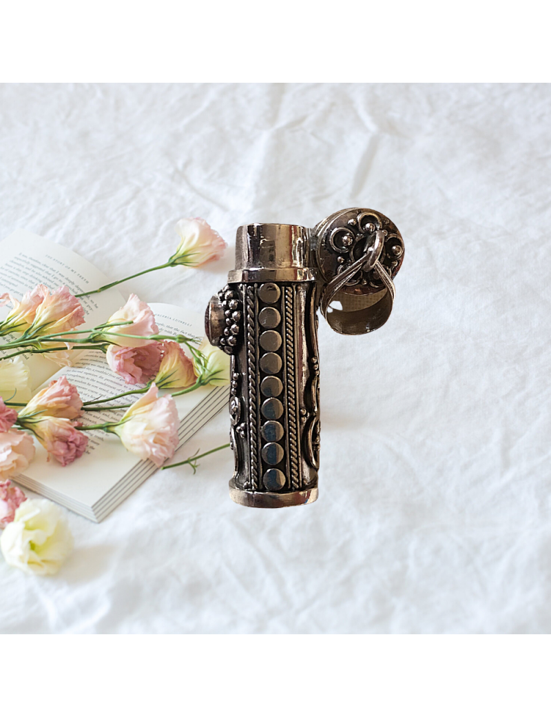 Colgante Cofre de los Deseos Flor con Piedra